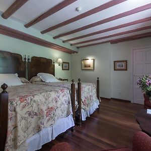 Kamer met een King Size Bed